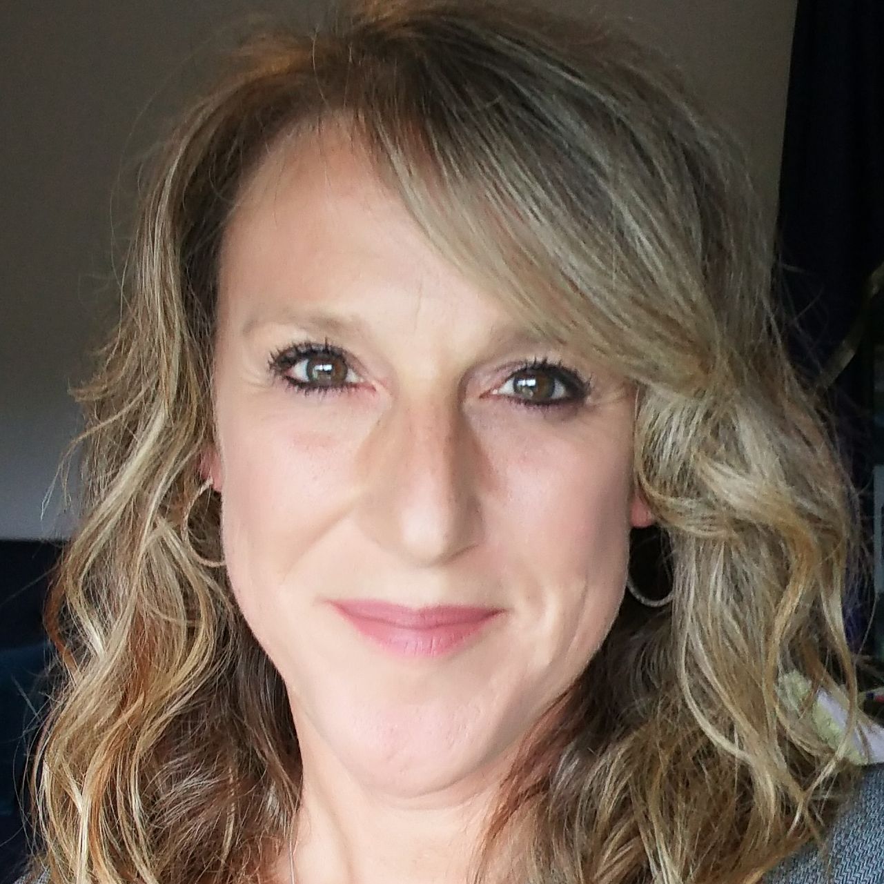 Profile of Dee Dietz