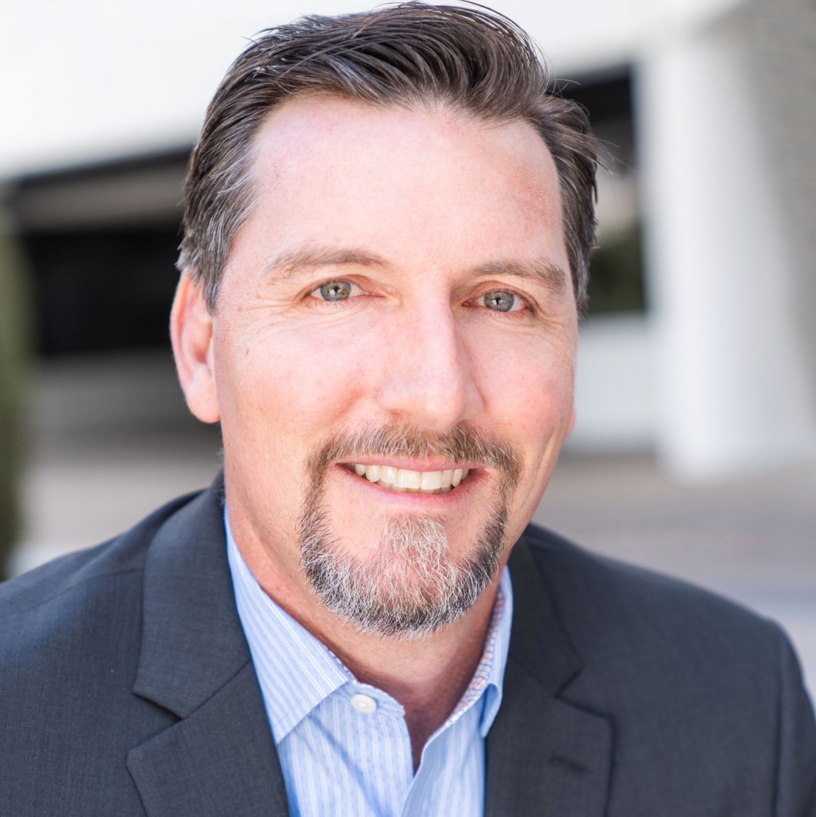 Profile of Loren Peters