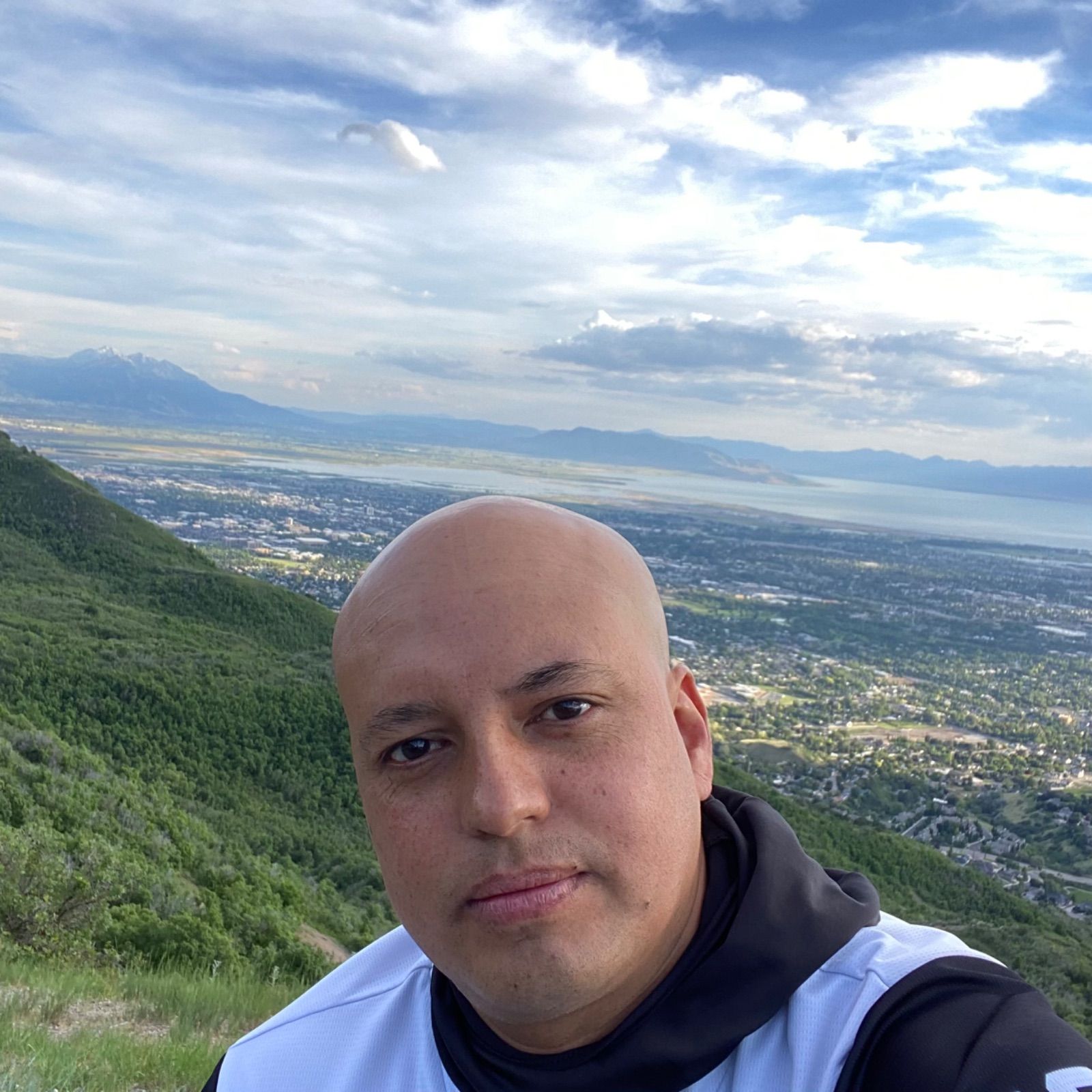 Profile of John Giraldo