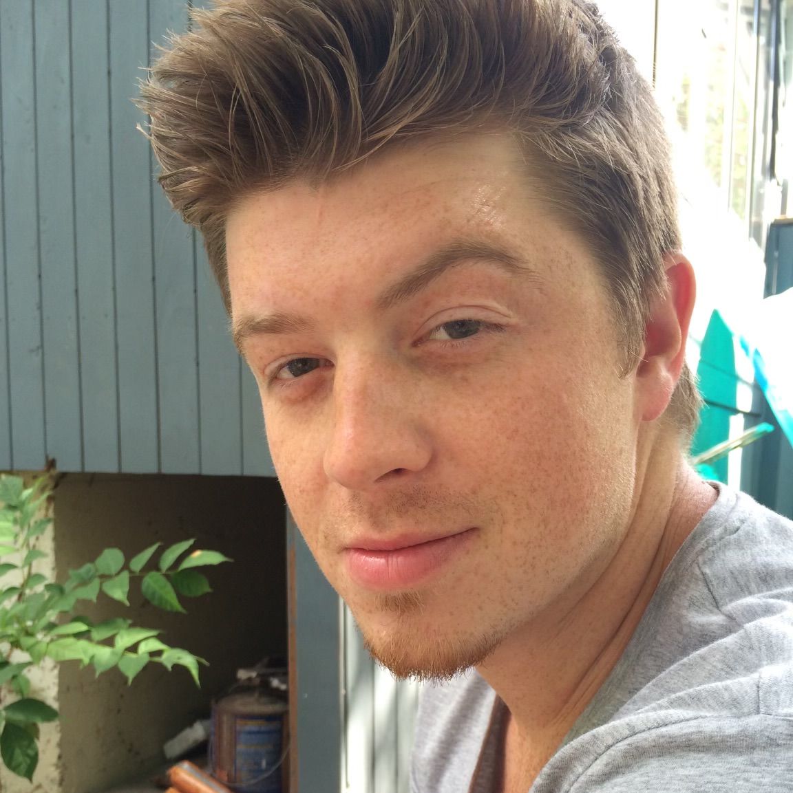 Profile of Aaron Frost