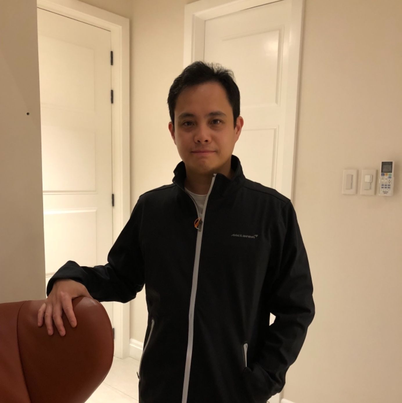 Profile of Anthony De Zuzuarregui