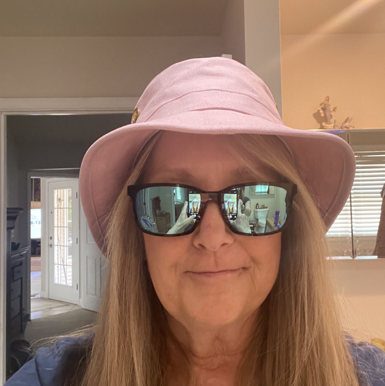 Profile of Sandy Grable