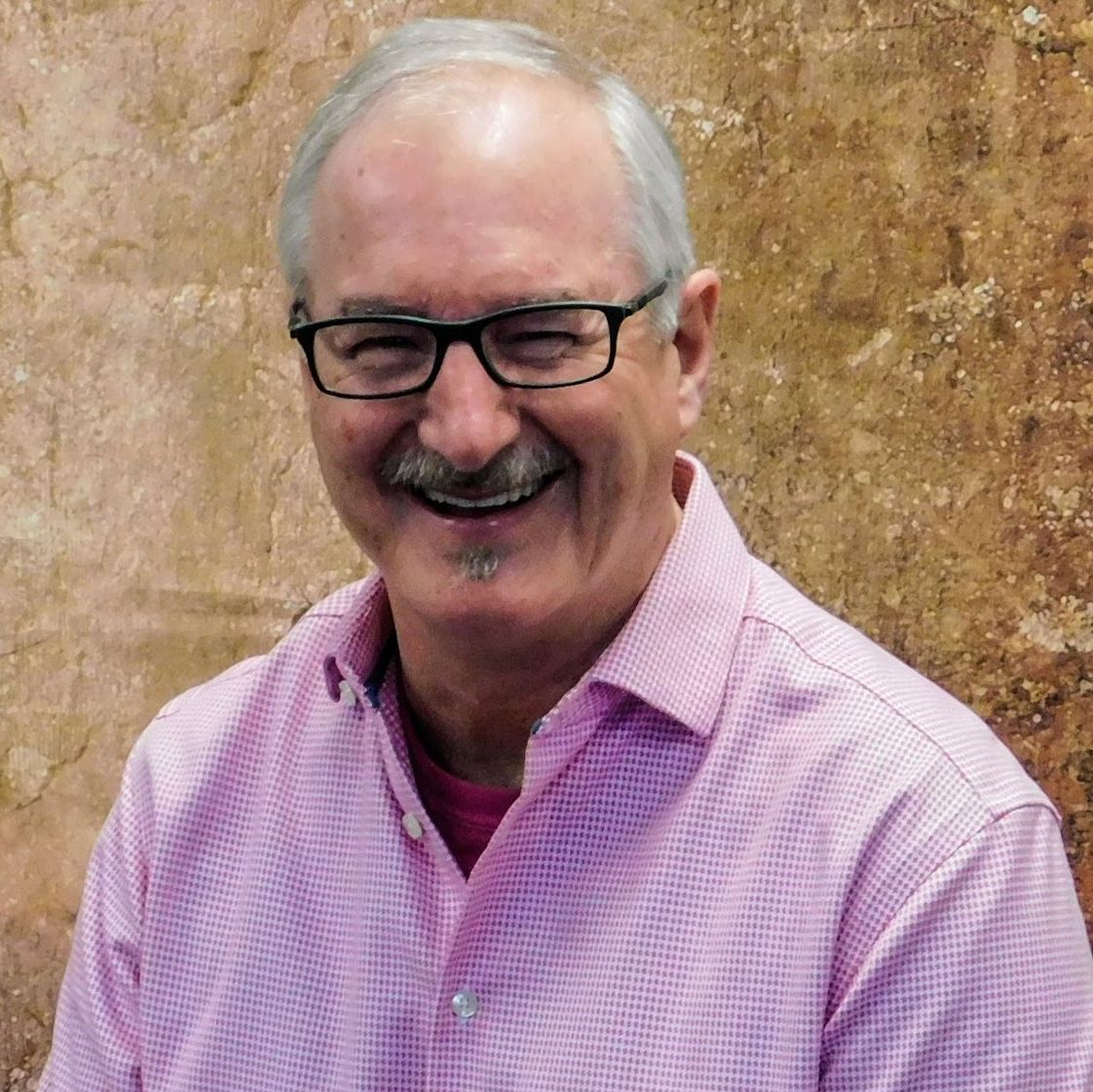 Profile of Larry Hanthorn