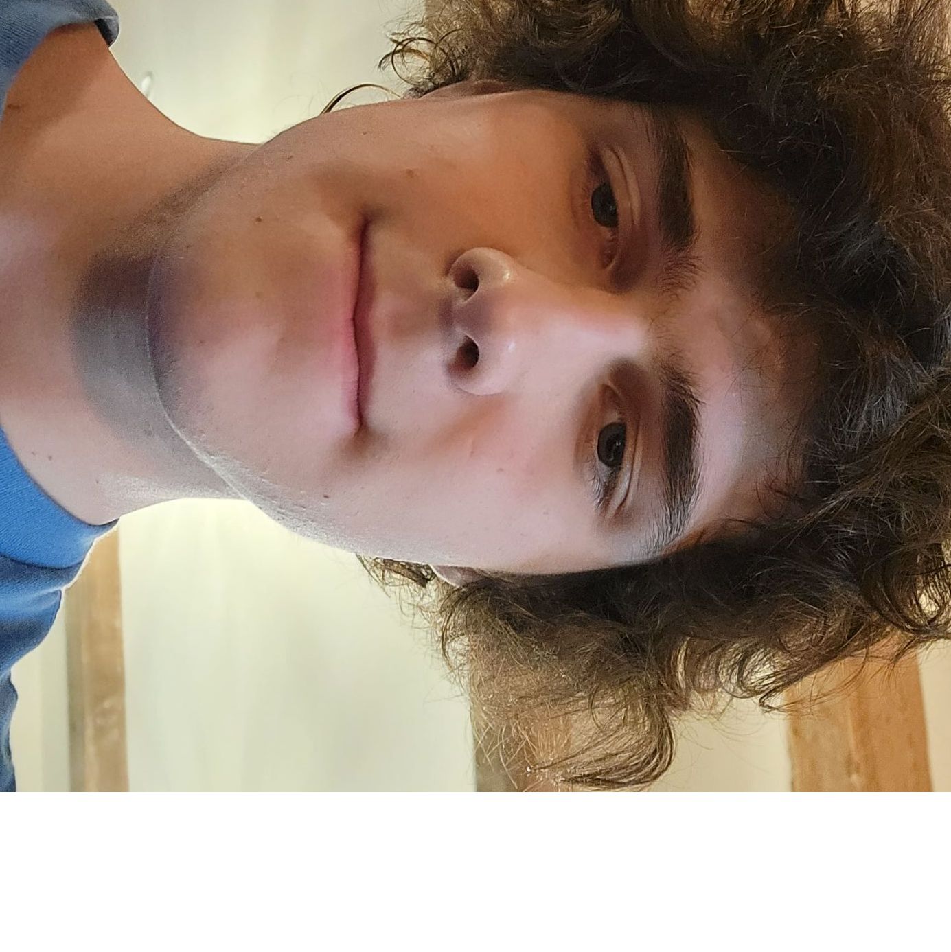 Profile of Elliot Thomas