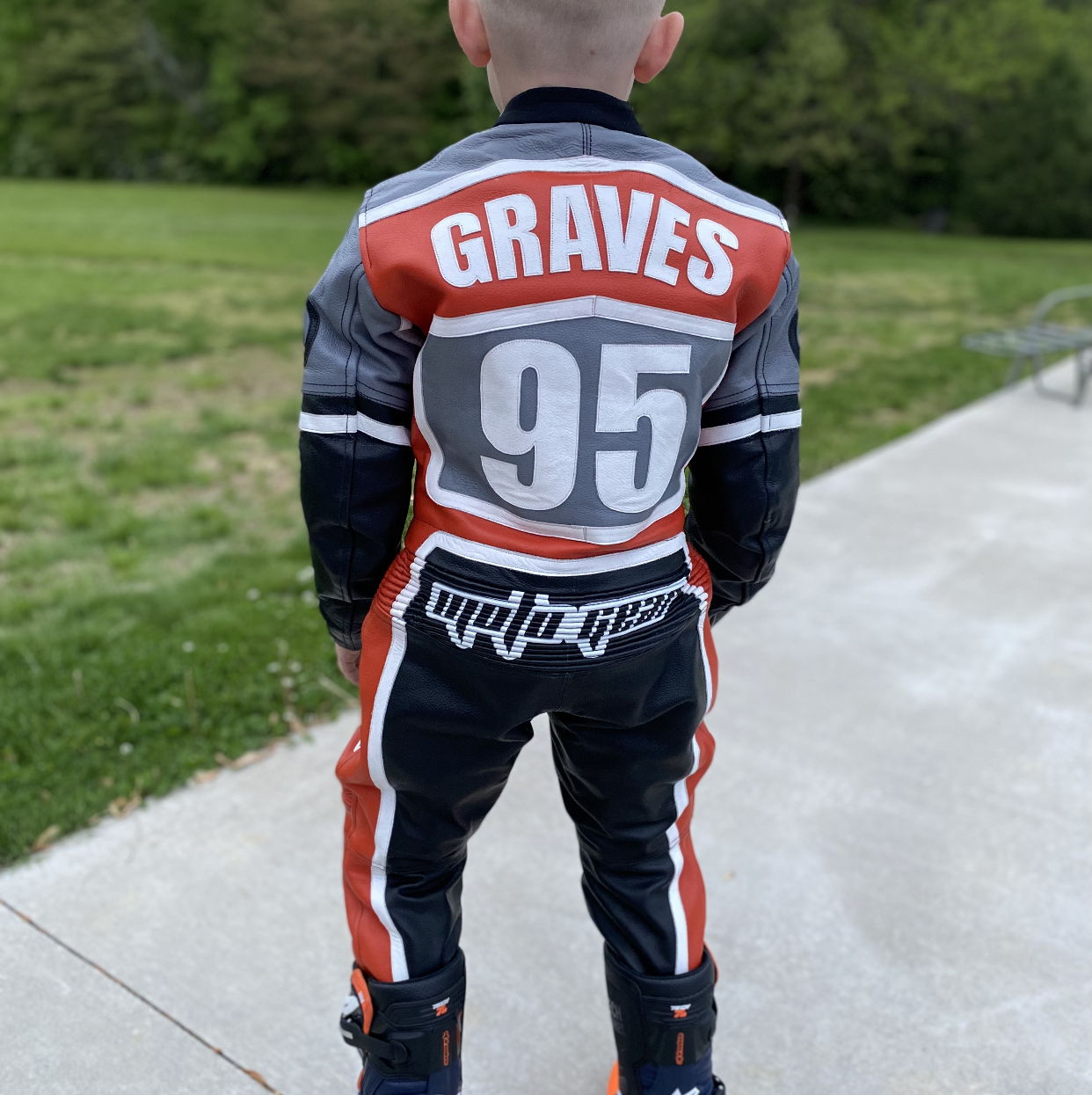 Profile of Kadmen Graves