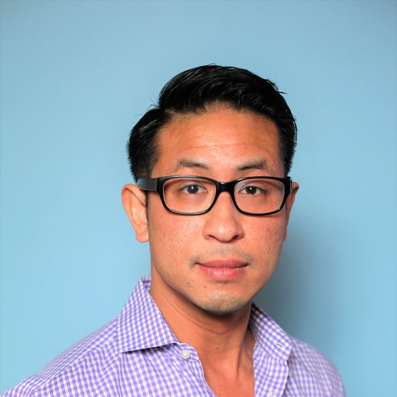 Profile of Tom Thongprasert