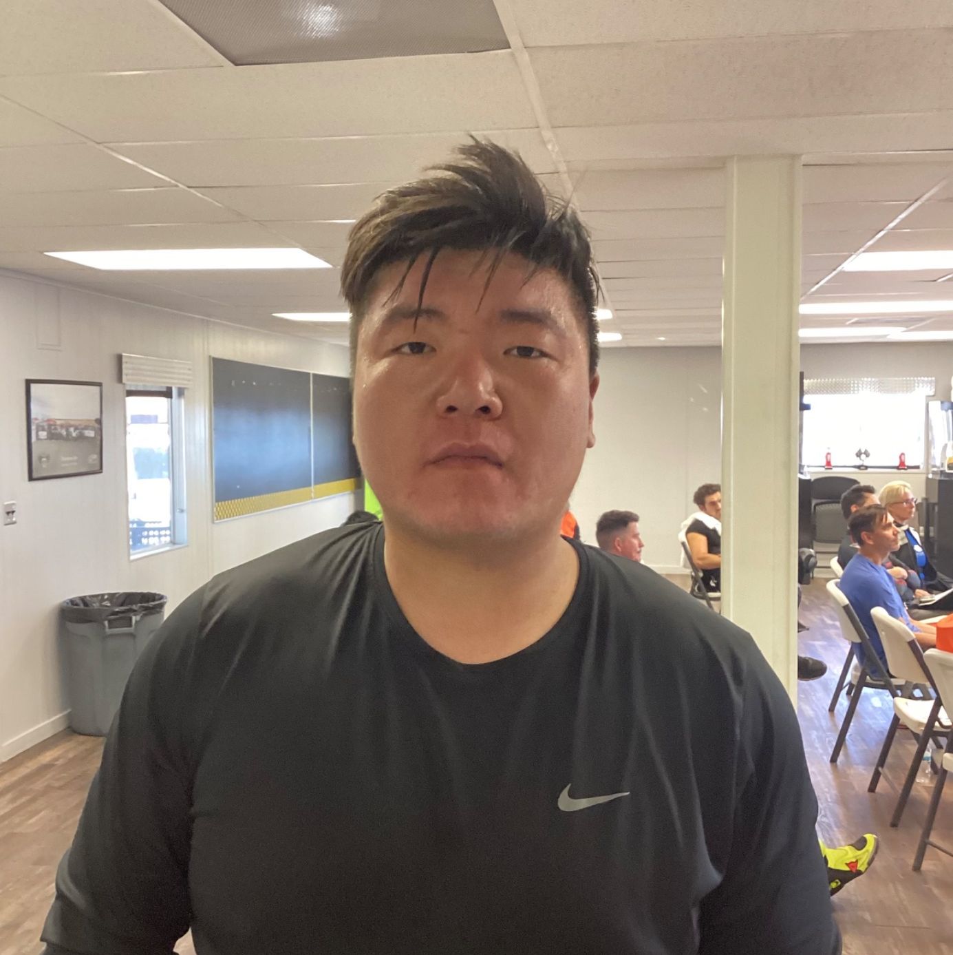 Profile of Lizhong Hu