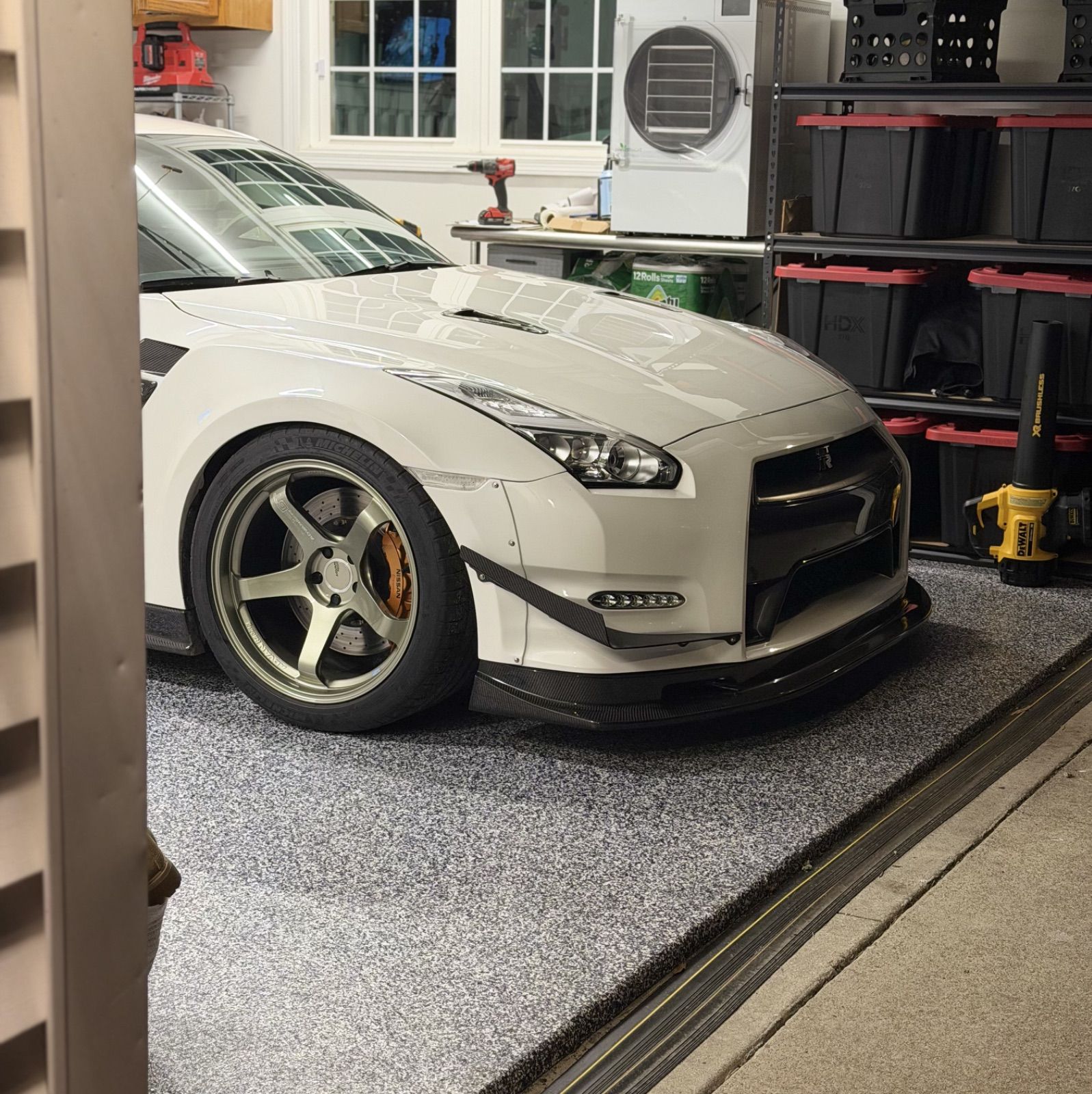 Profile of Garth Donald