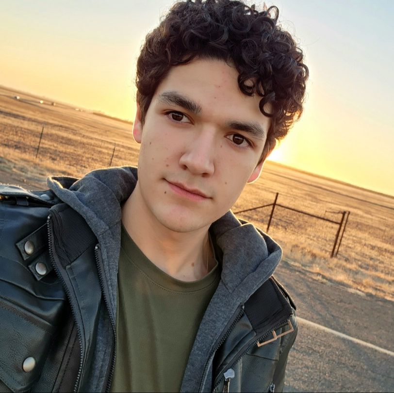 Profile of Daniel Silguero
