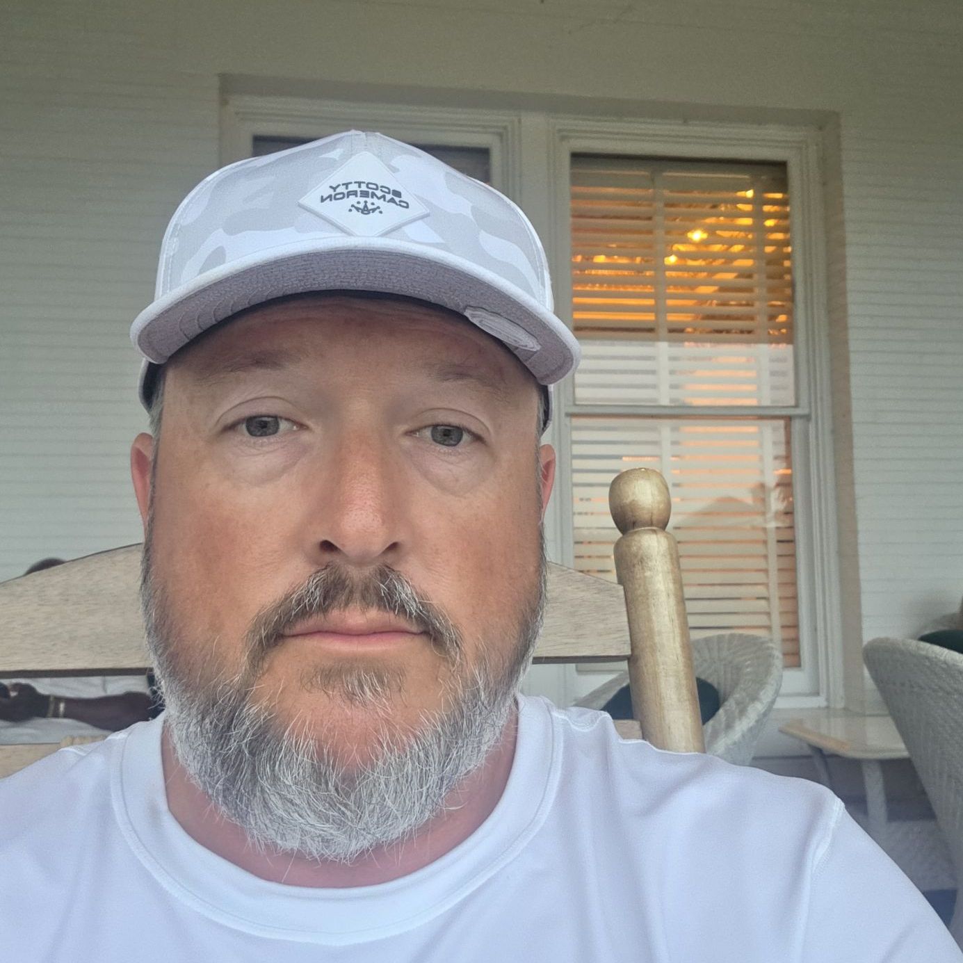 Profile of Shawn Larsen