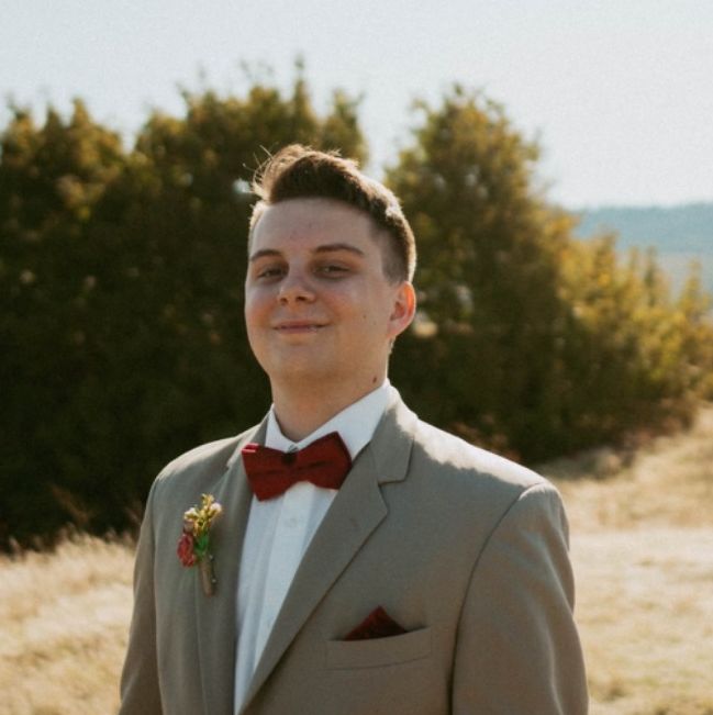 Profile of Logan Thompson