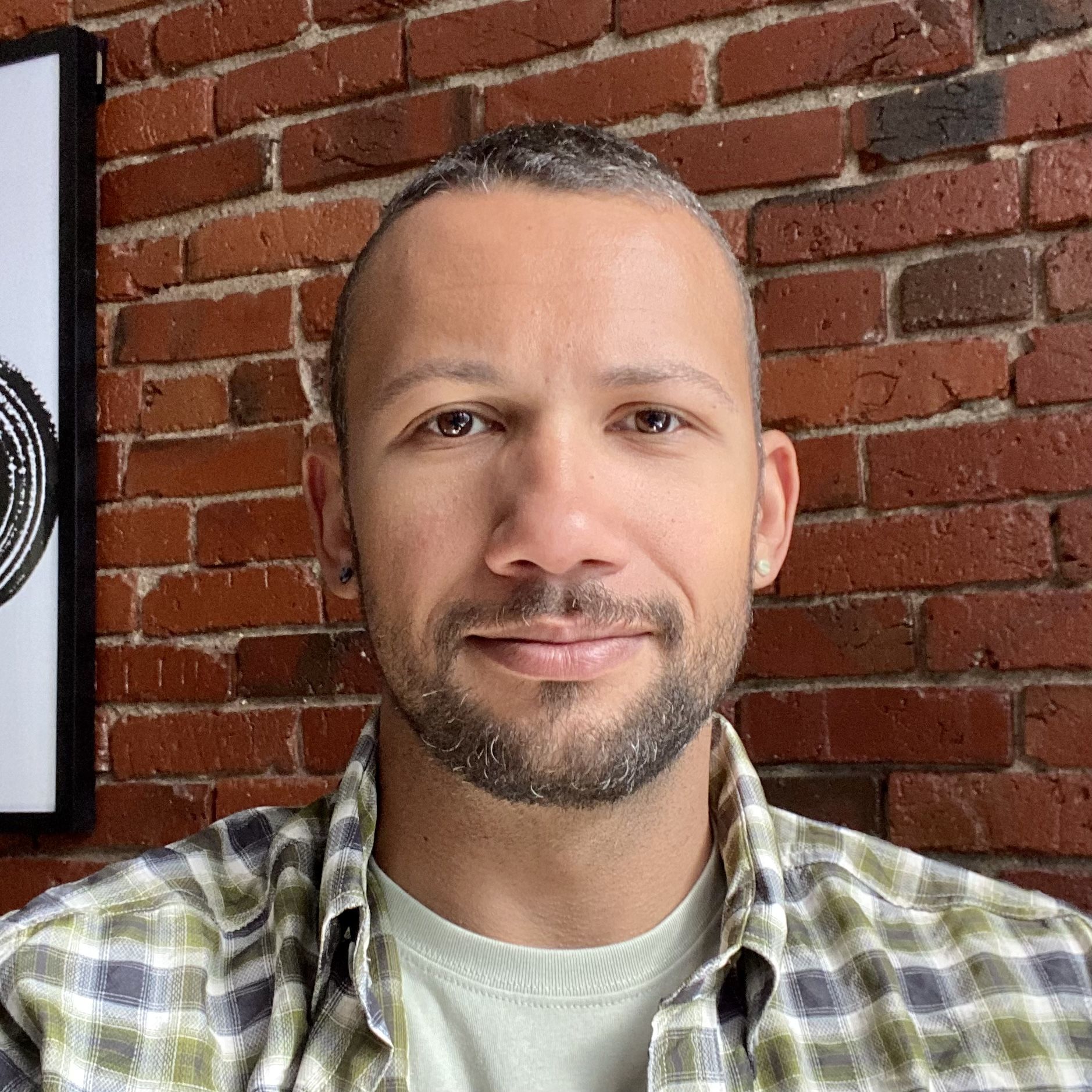 Profile of Aaron Ellazar