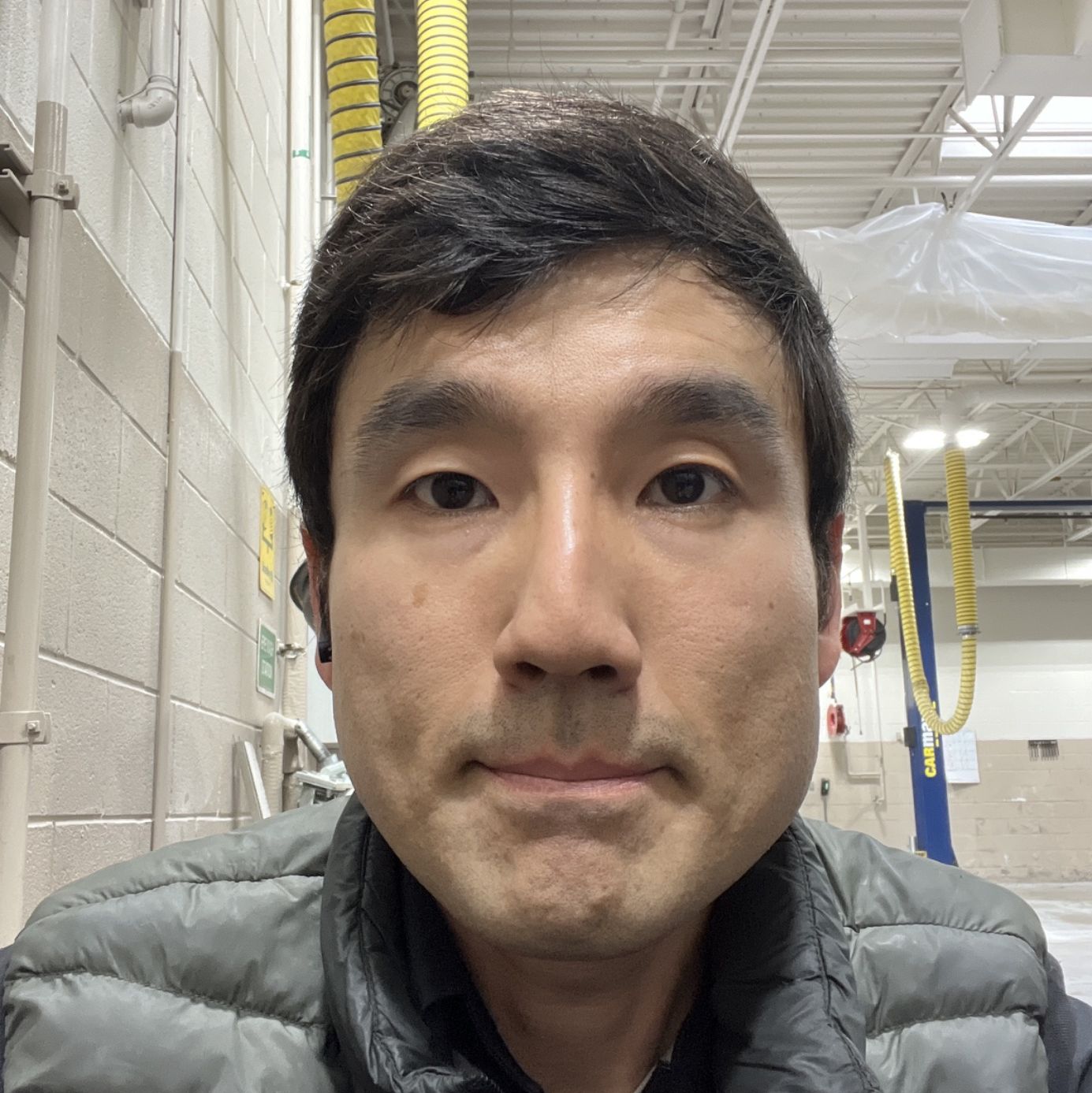 Profile of Woo Yi