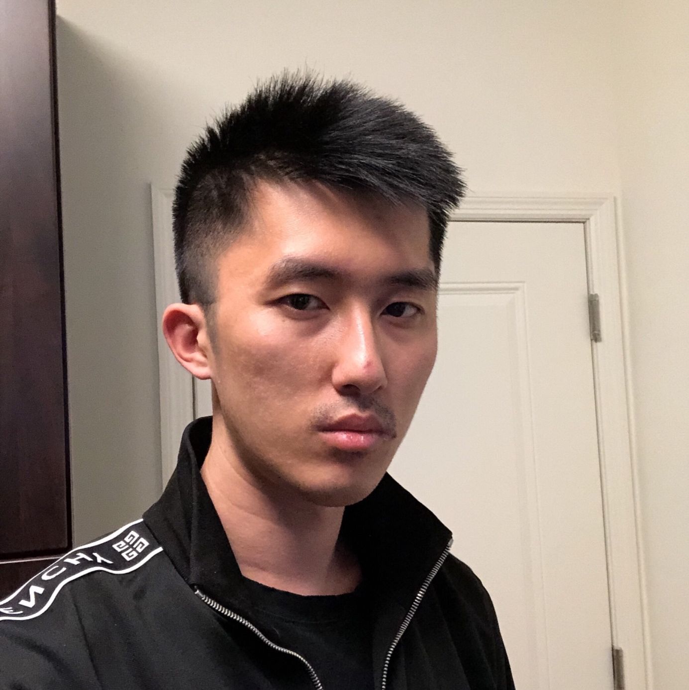 Profile of Yanze Zhang