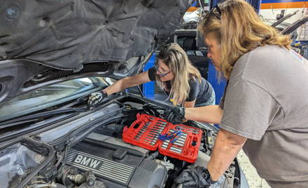 Ladies DIY @ Bimmer Werks