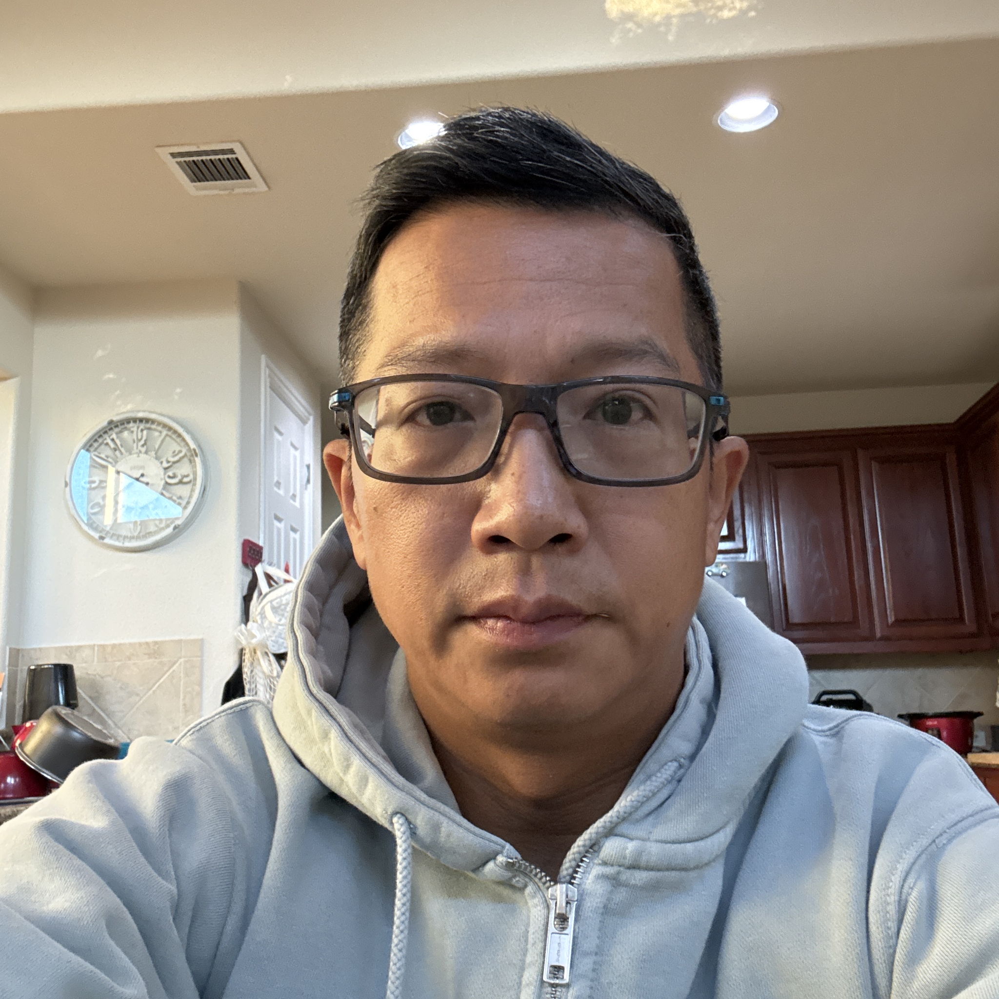 Profile of Han Shen Shih