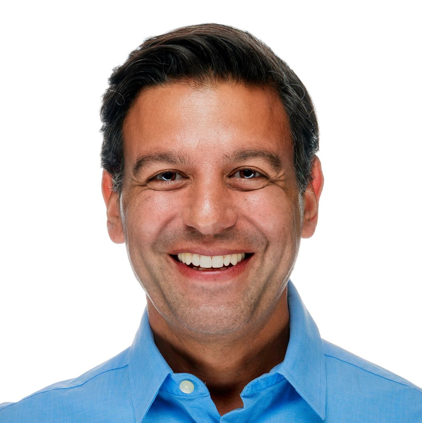 Profile of Esam Elashmawi