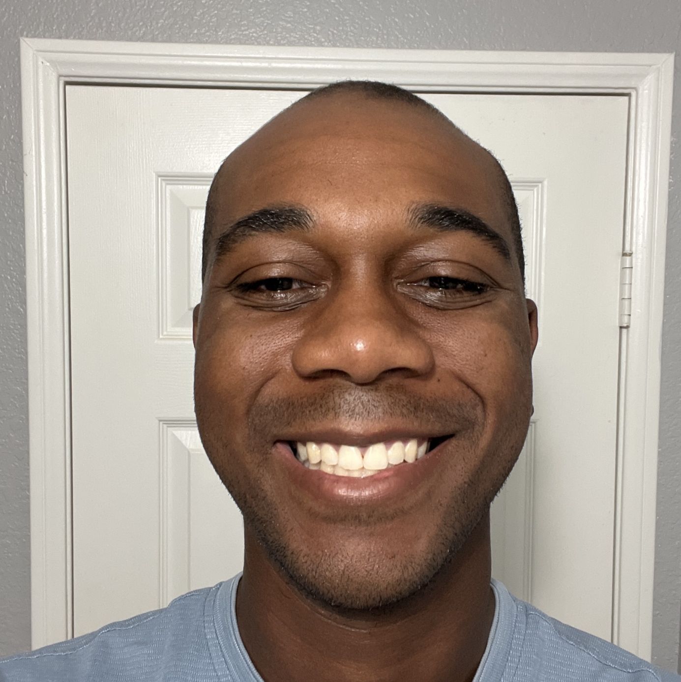 Profile of Nelson Mendes