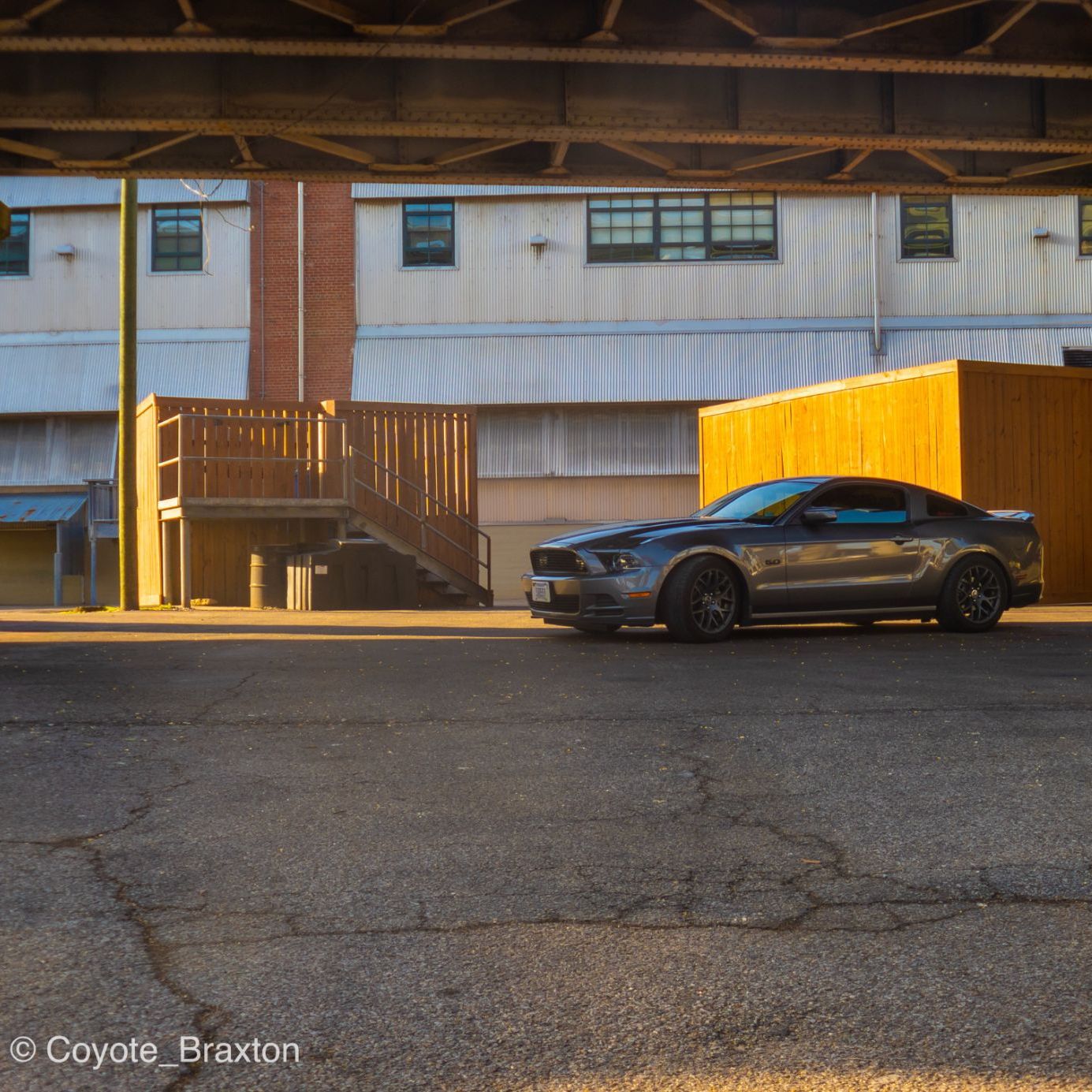 Profile of Warren Braxton