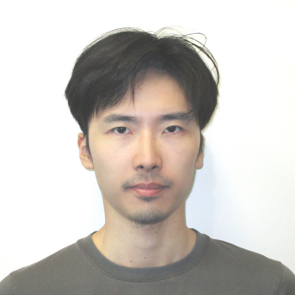Profile of Yilin Li