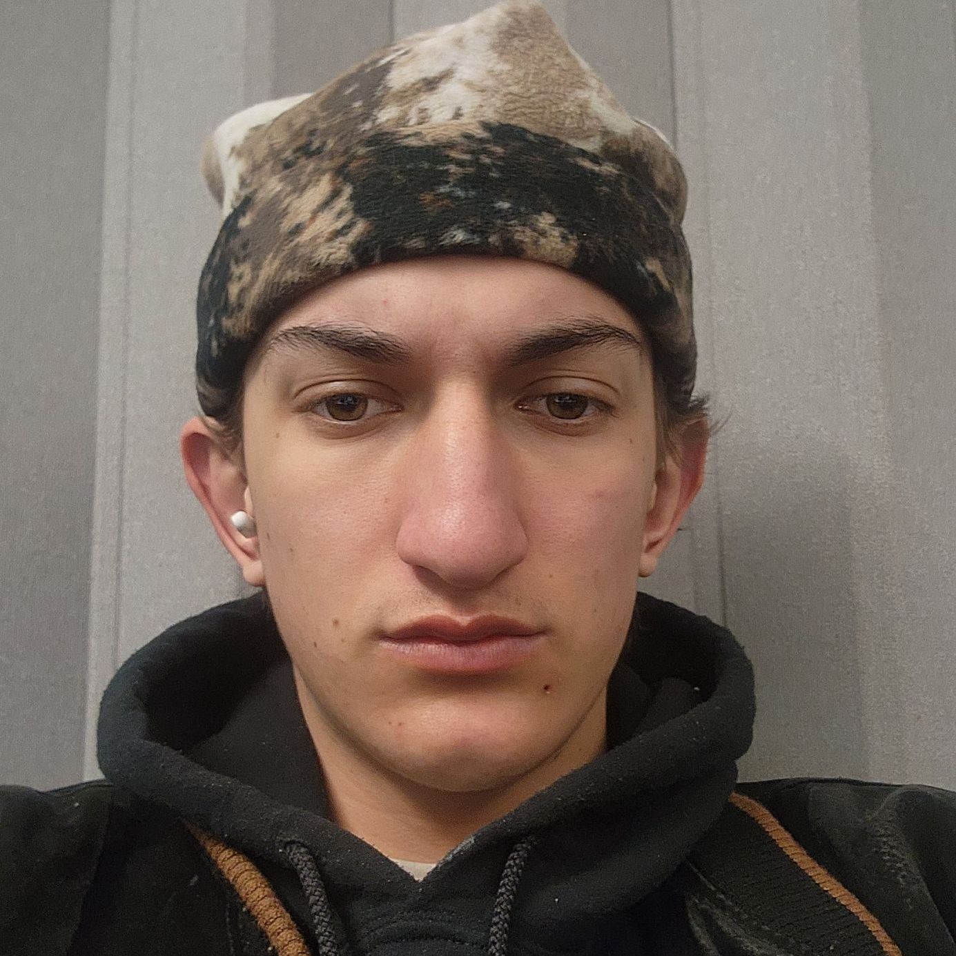 Profile of Desmond Longsmith