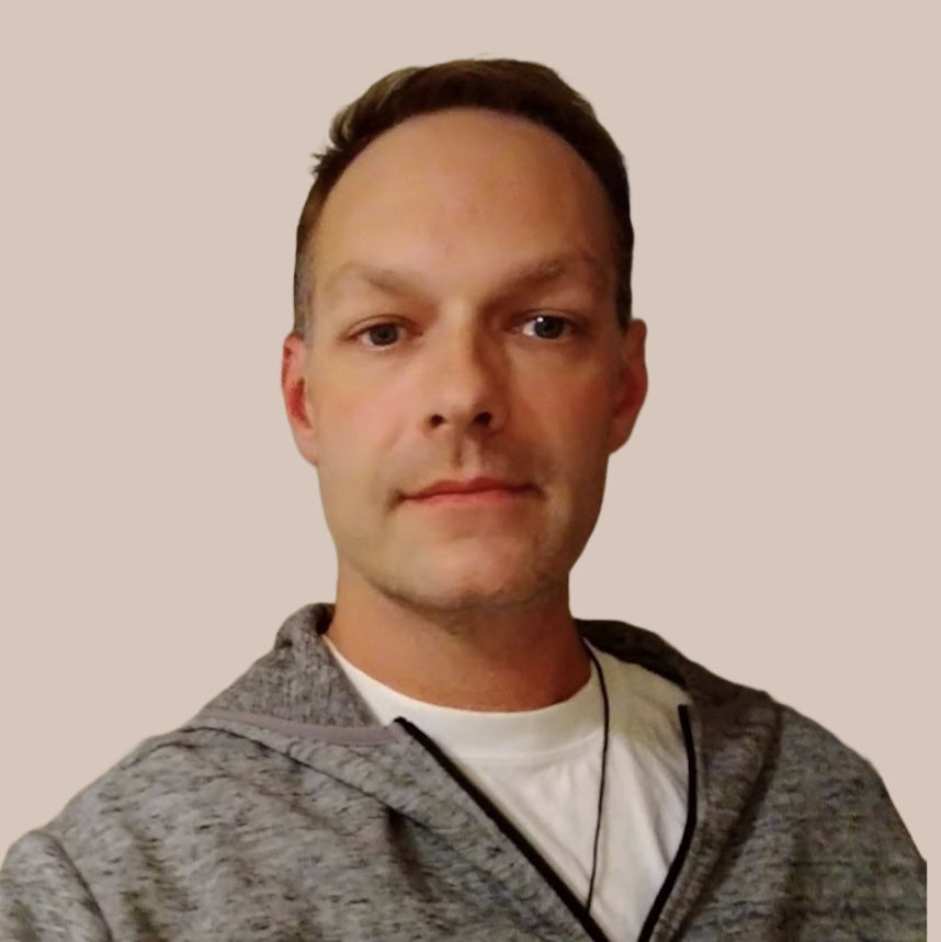 Profile of Paul Komurka