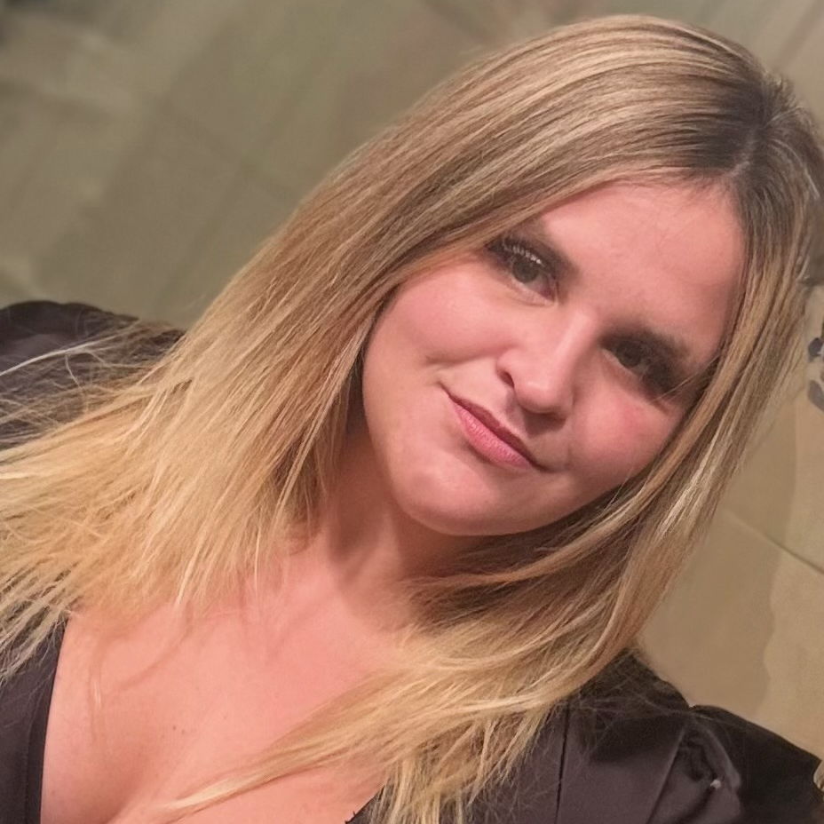 Profile of Carly Miles