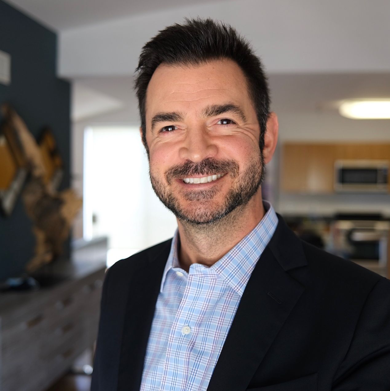 Profile of Gabriel Hill