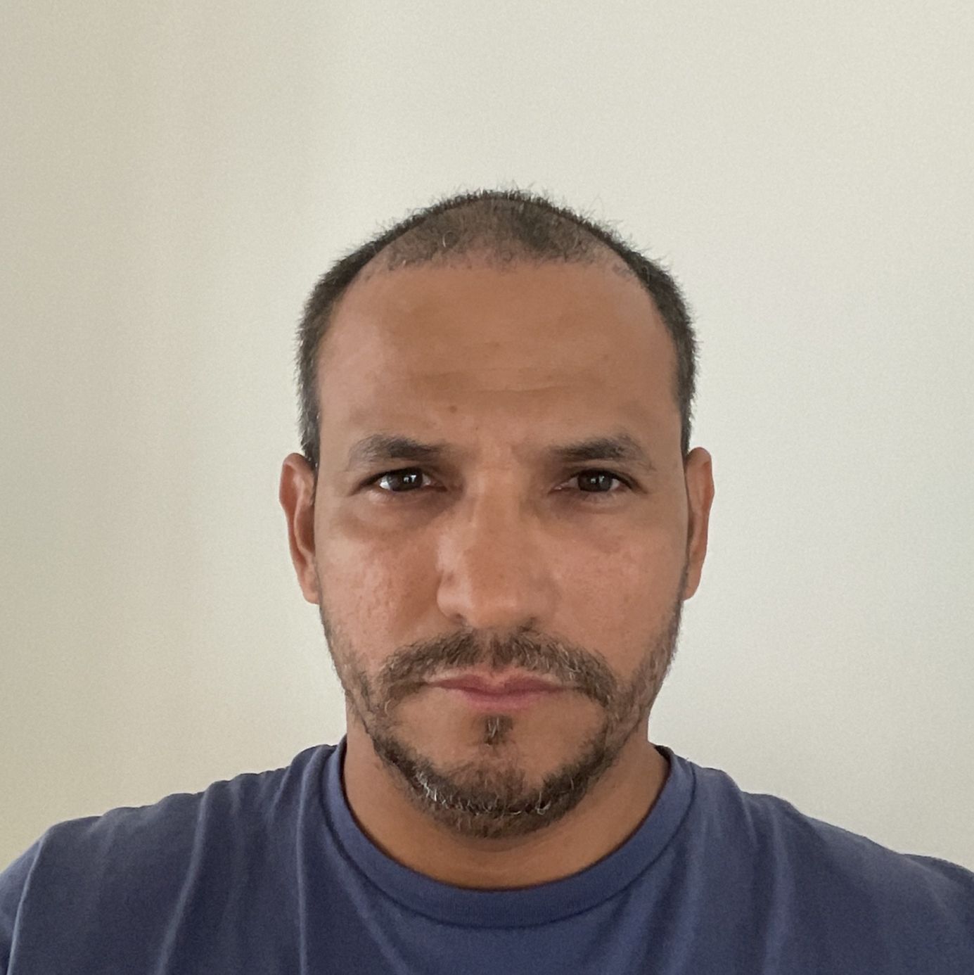 Profile of Jemy Evangelista Ruiz