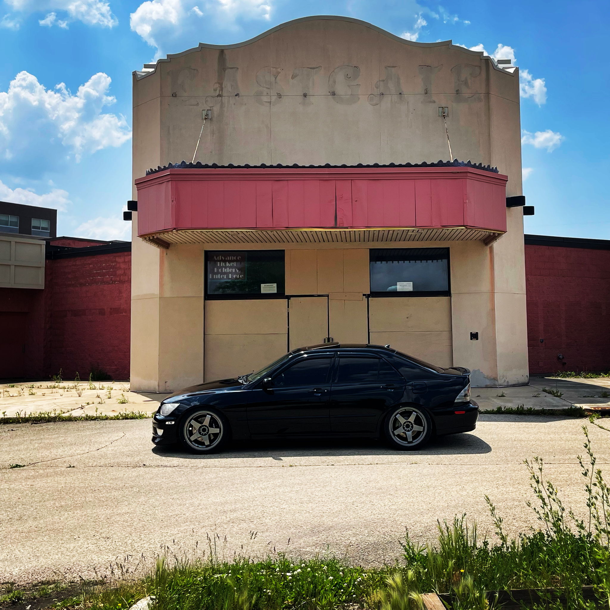 Profile of Logan Rosseter