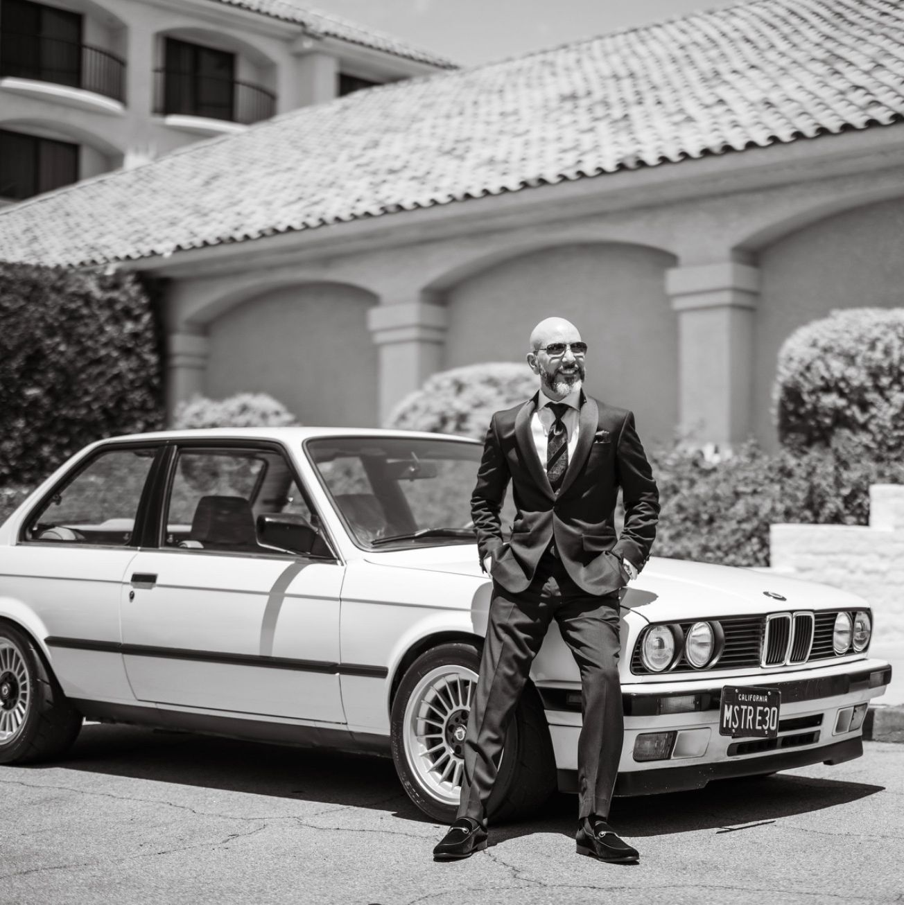 Profile of Arash Farhoomand