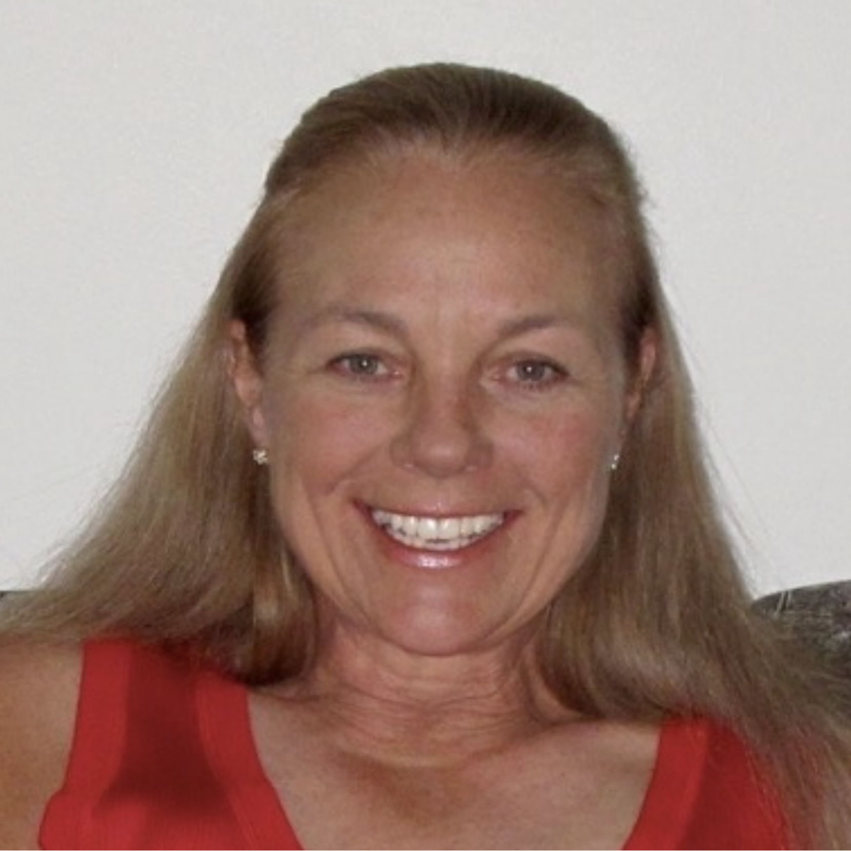 Profile of Lorna Nicholaou