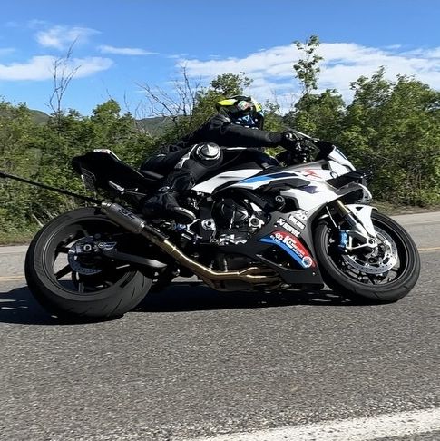 Profile of Mitt Mekpongsatorn