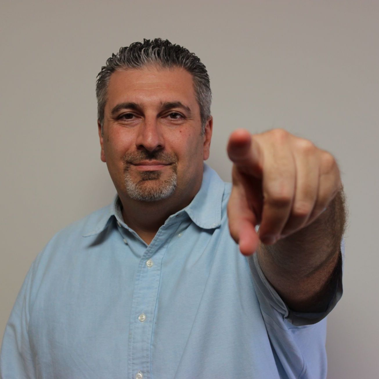 Profile of Shahrooz Hariri