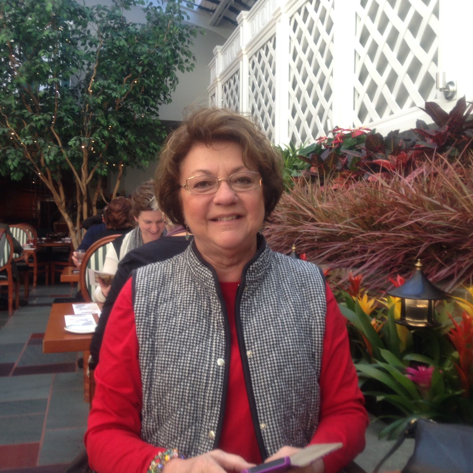 Profile of Bev Landdeck