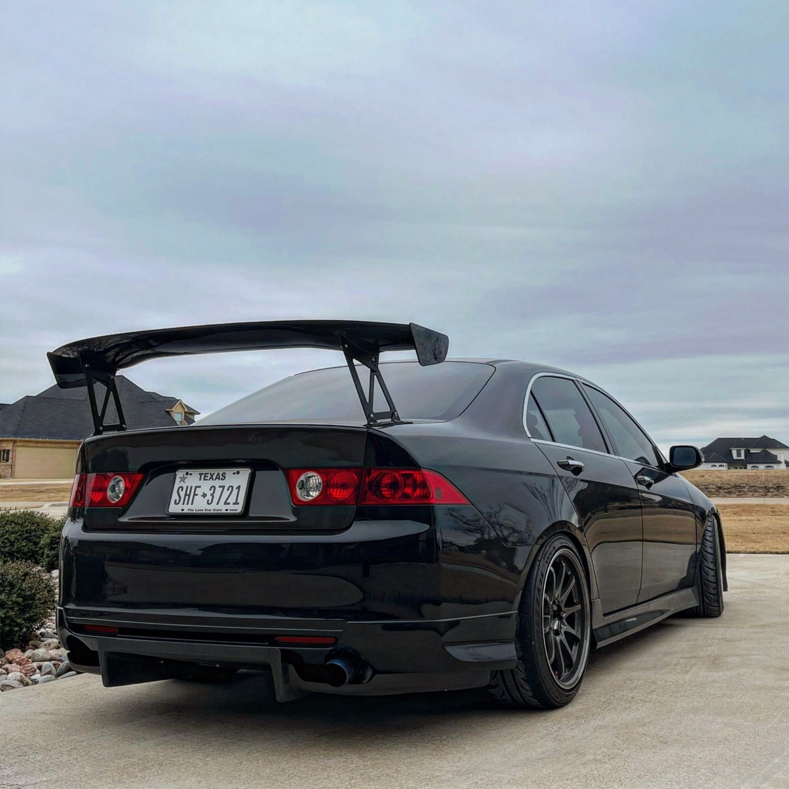 Profile of Tomoshi Miyamoto