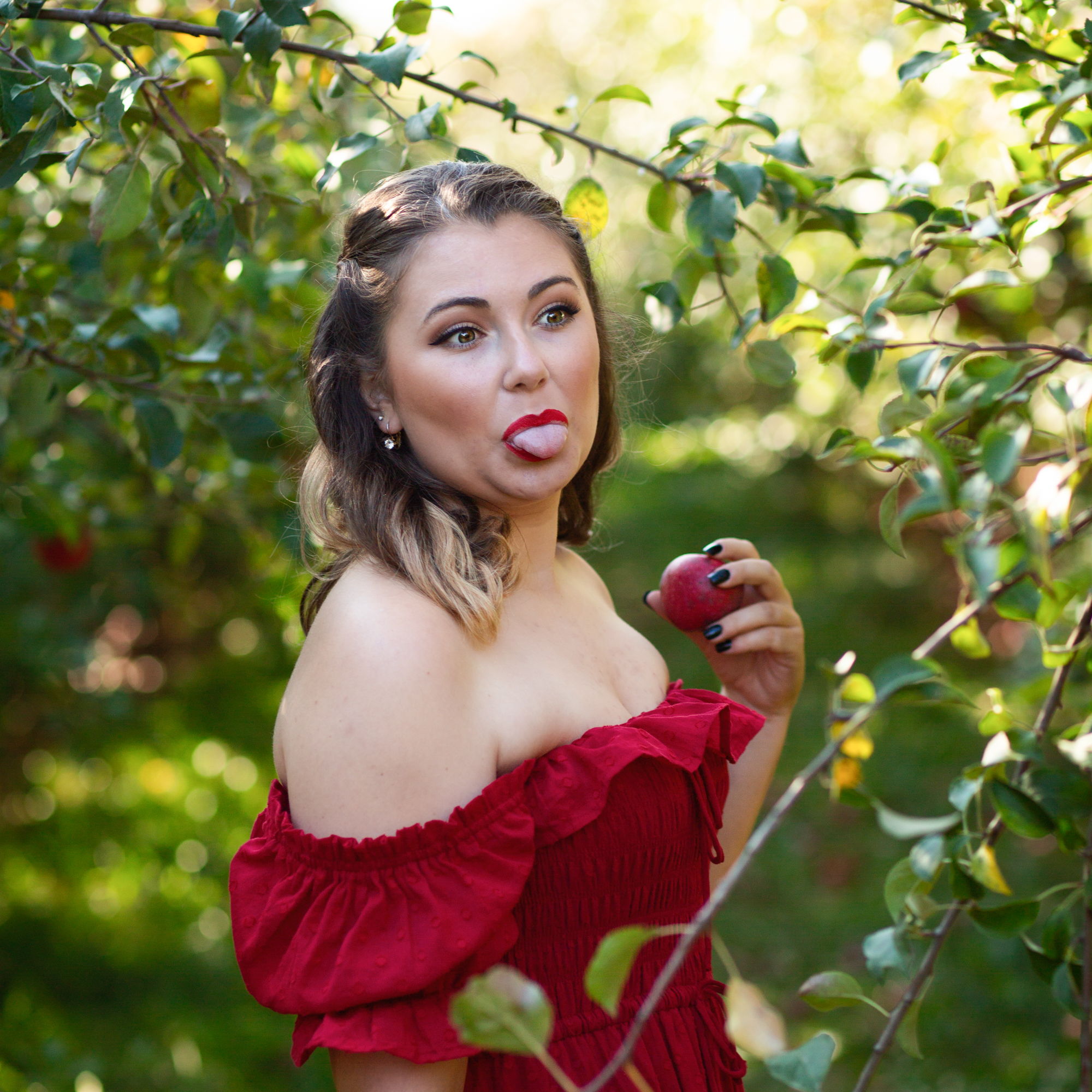 Profile of Lyndsy Ryson