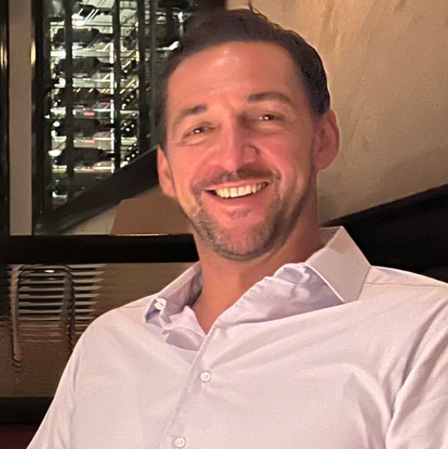 Profile of Laris Pezzulich