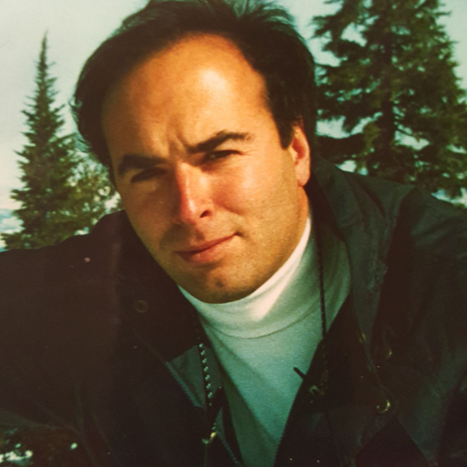 Profile of Darius Sadeghi