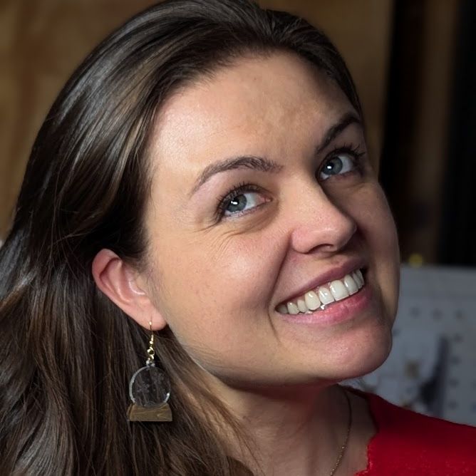 Profile of Amanda Kom