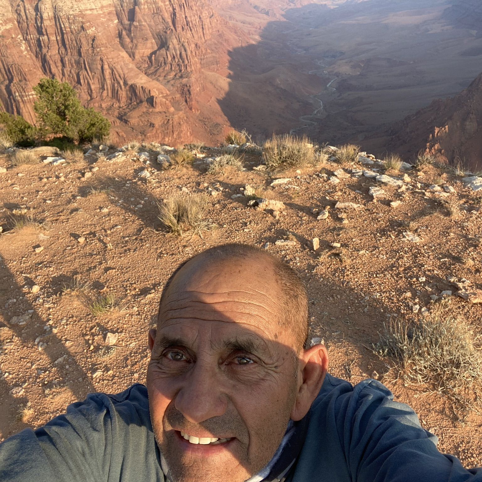 Profile of Nelson Hernandez