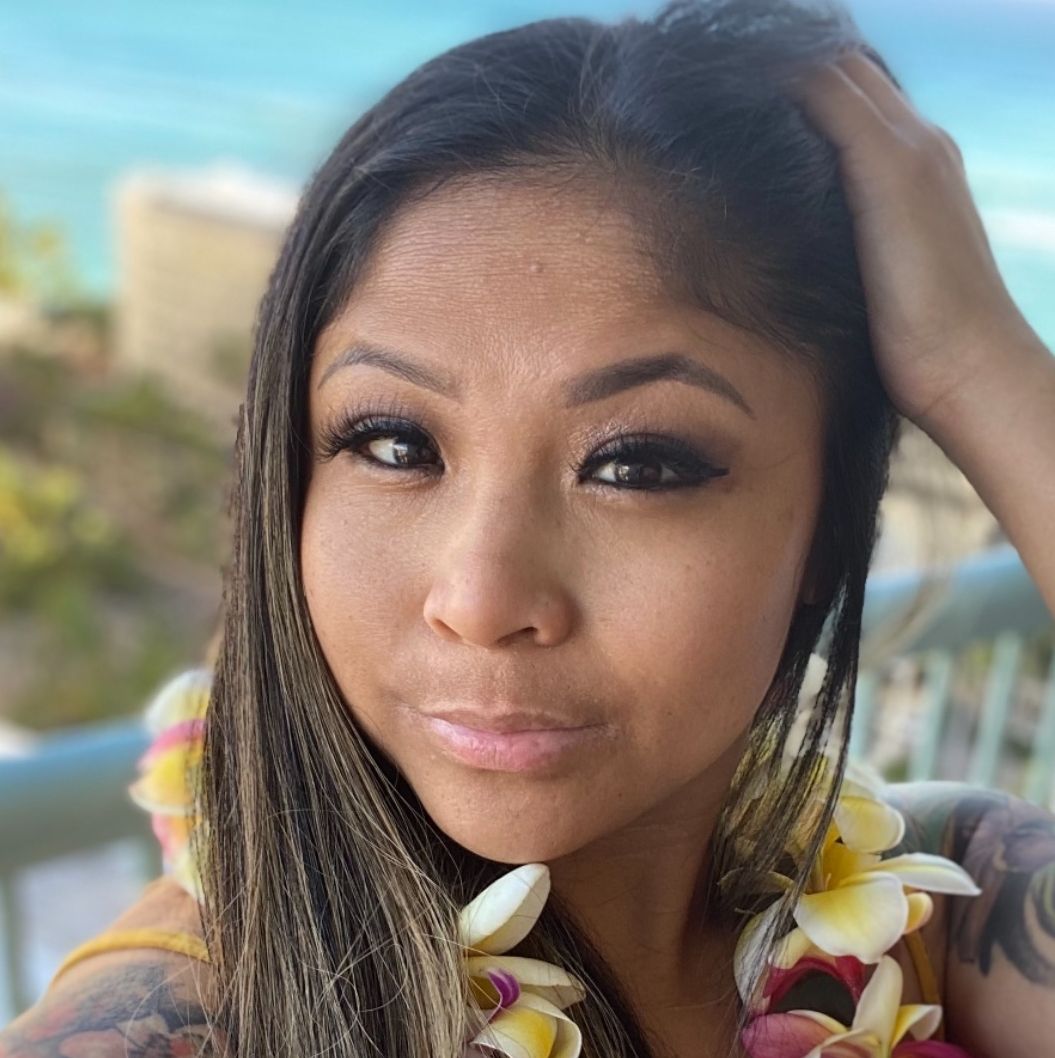 Profile of Andrea Asido