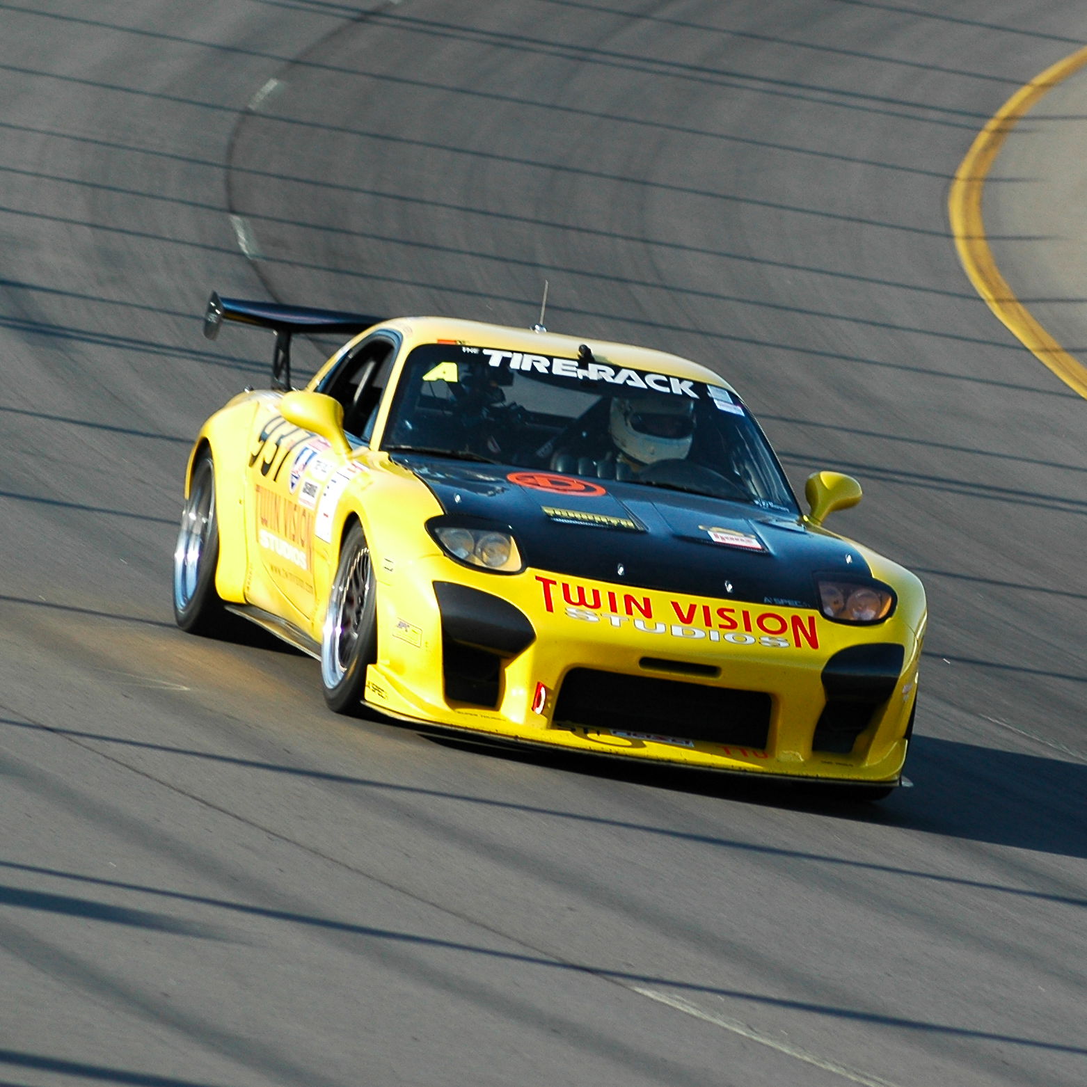 Profile of Damian Dela Huerta