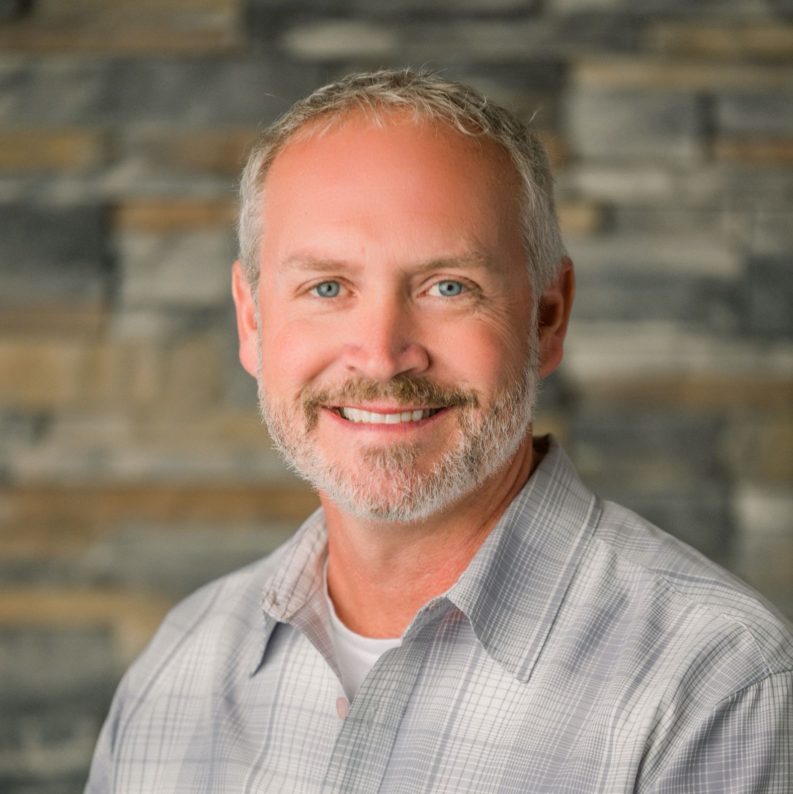 Profile of Aron Dellinger