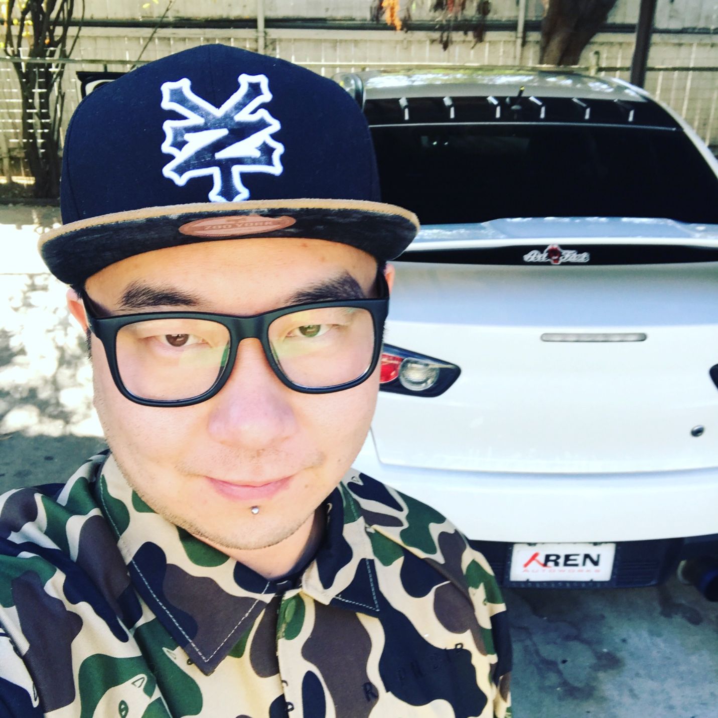 Profile of Chen Huang