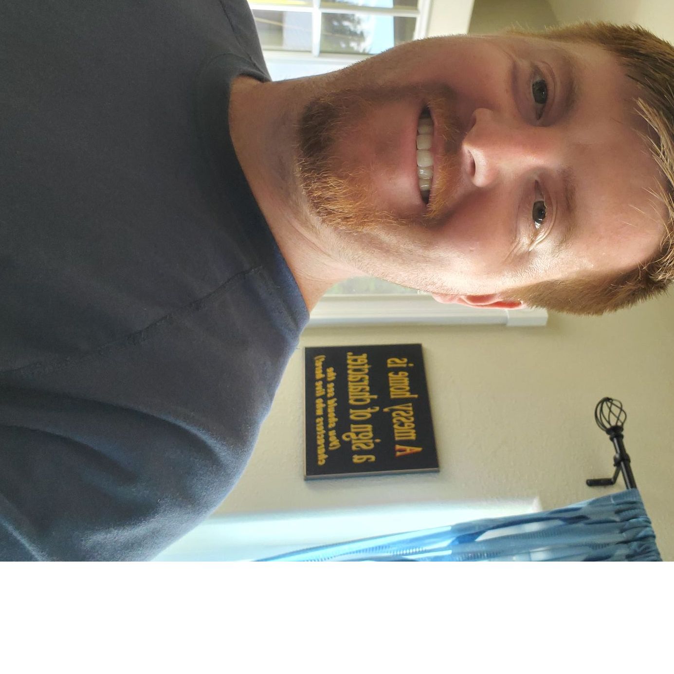 Profile of LEE SWIFT