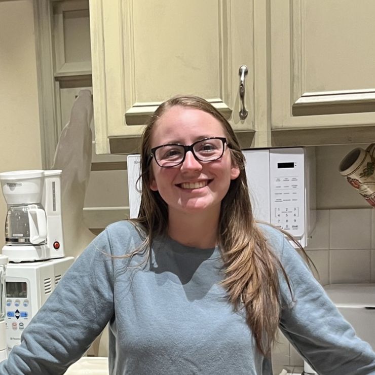 Profile of Danielle Earl