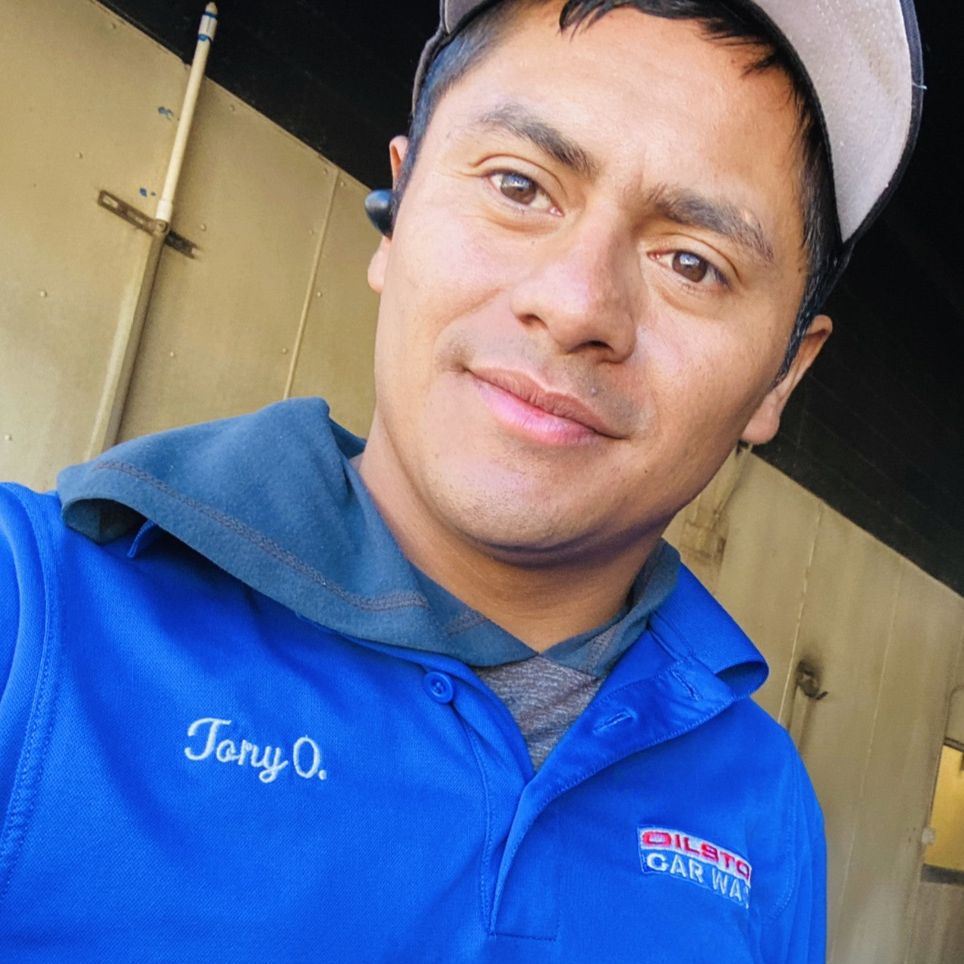 Profile of Antonio Lara