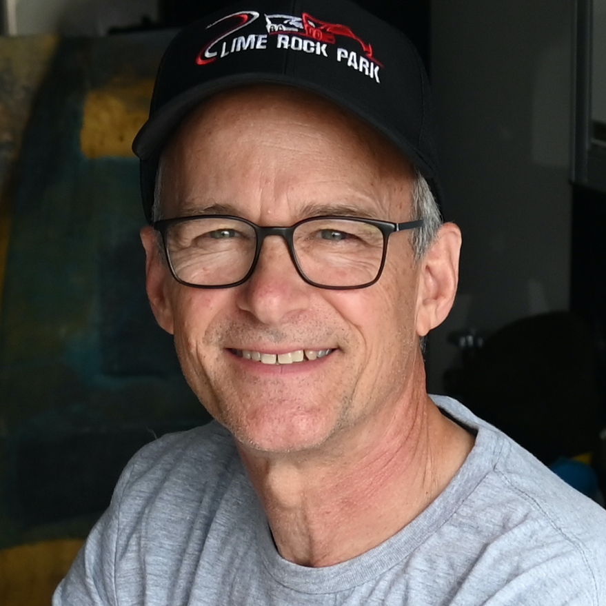 Profile of Dan Genis