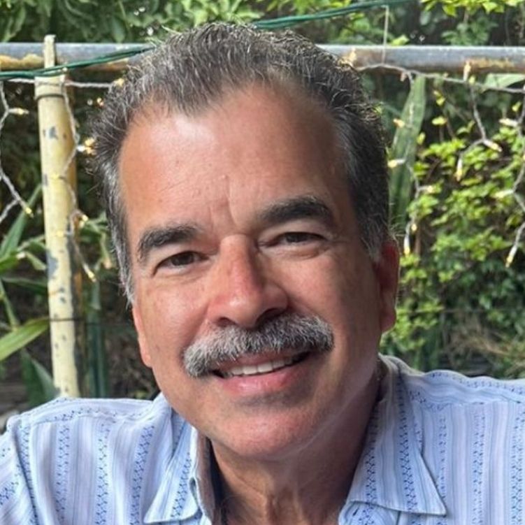 Profile of Carlos Mateo